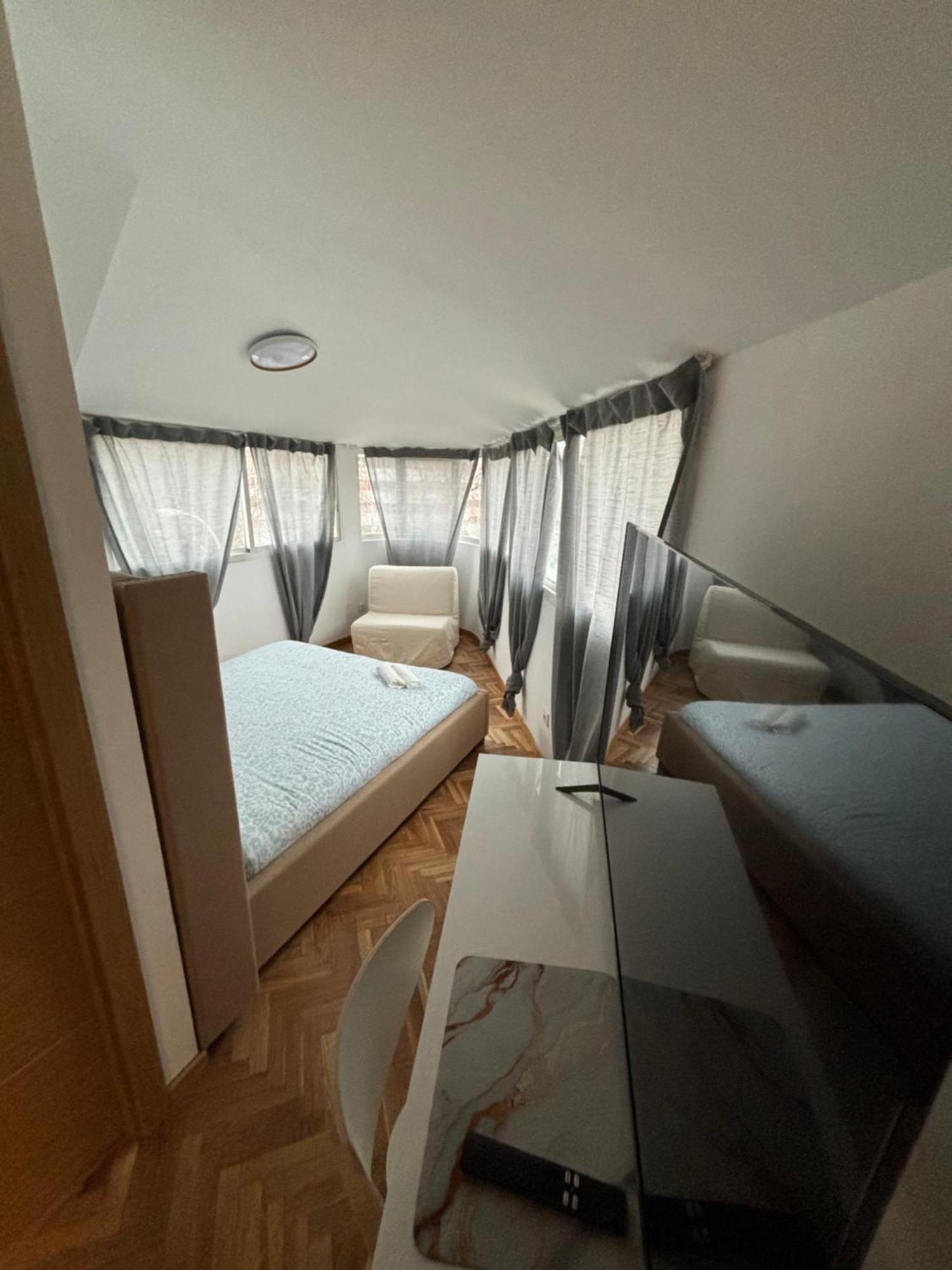 Casa El Viso Hotel มาดริด ภายนอก รูปภาพ